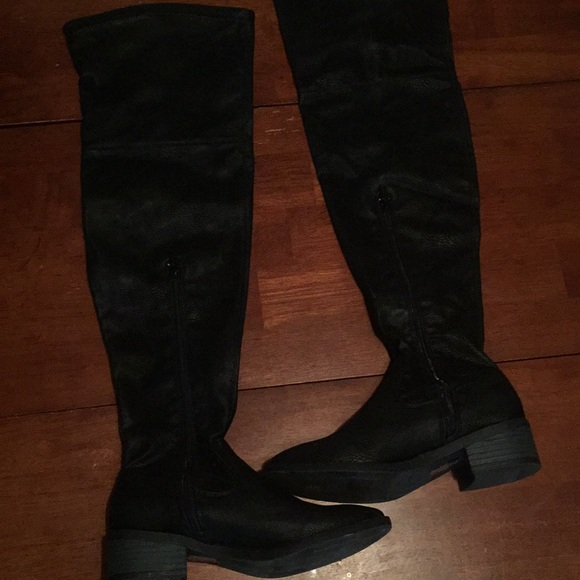 Rock & Republic Shoes - Sexy over the knee Rock & Republic boots